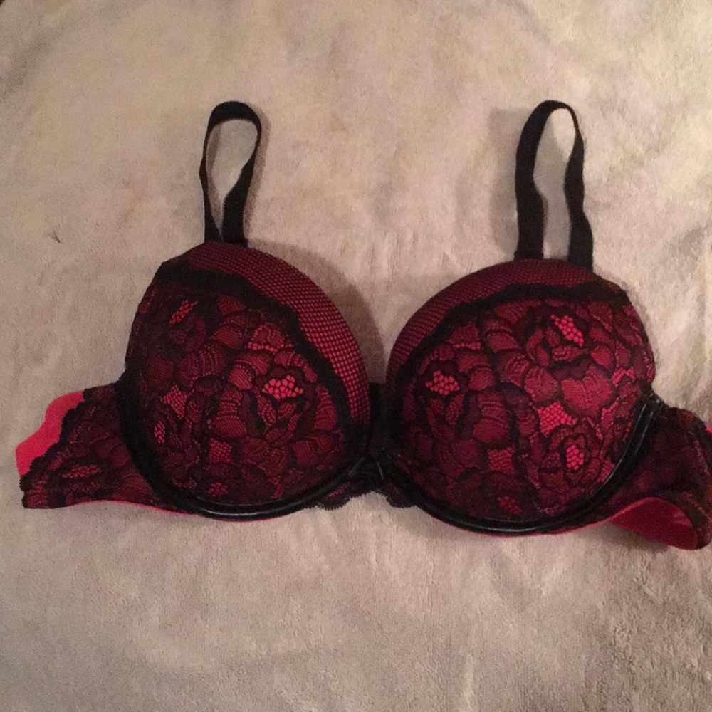 Lacy Bra- 40B